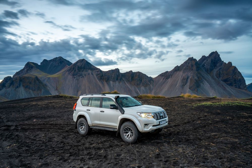 Driving on Black Sands in Iceland: A Complete Guide