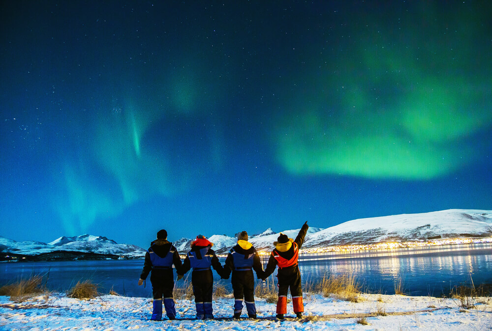 Exploring Iceland's Winter Festivals with a Car Rental