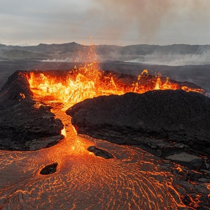 Reykjanes Volcano Update: Is it Safe Traveling to Iceland? 